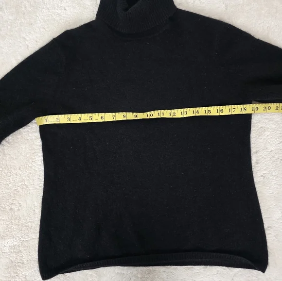 Parisian Signature Cashmere Black Turtleneck Sweater - Picture 7 of 7